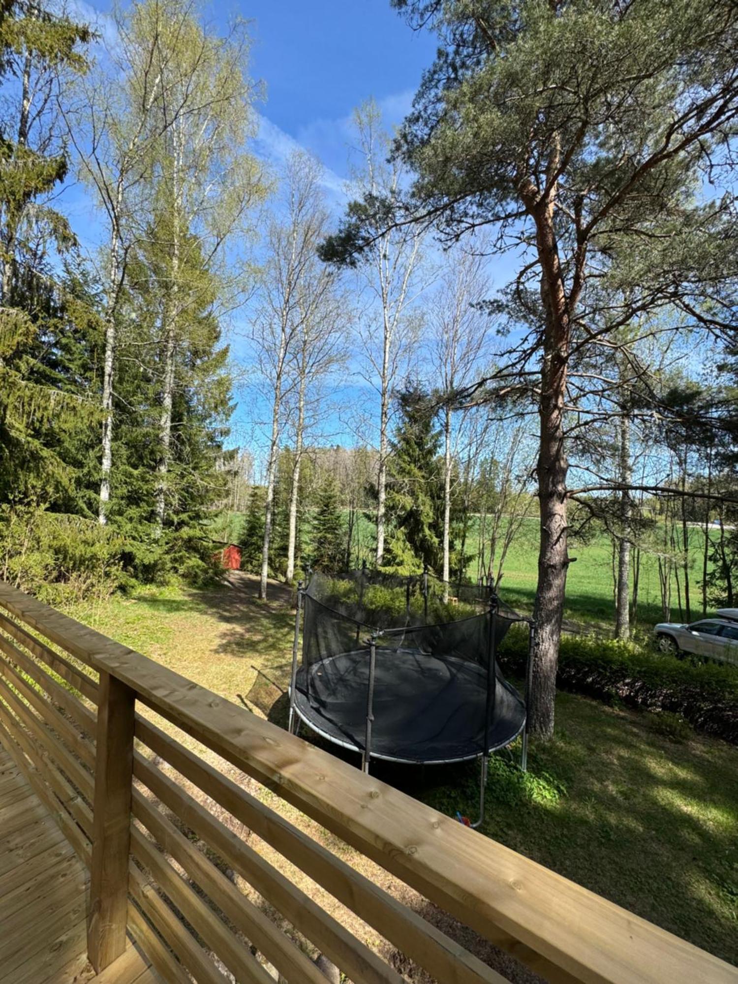 Mysig Stuga I Naevesta Orebro Exterior photo
